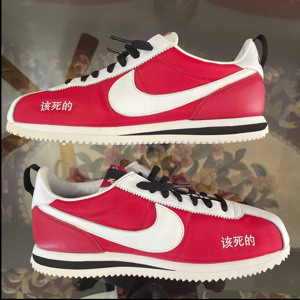 Nike - Picture 6 of 17